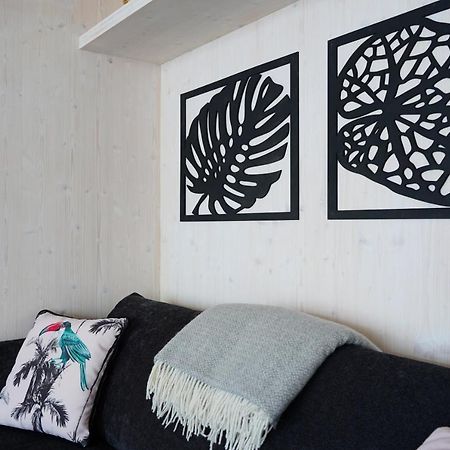 Boutique Style Eco-Beachhouse, Private Jacuzzi 프리블라카 외부 사진