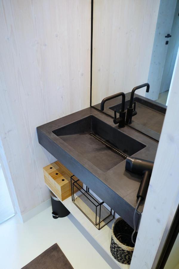 Boutique Style Eco-Beachhouse, Private Jacuzzi 프리블라카 외부 사진