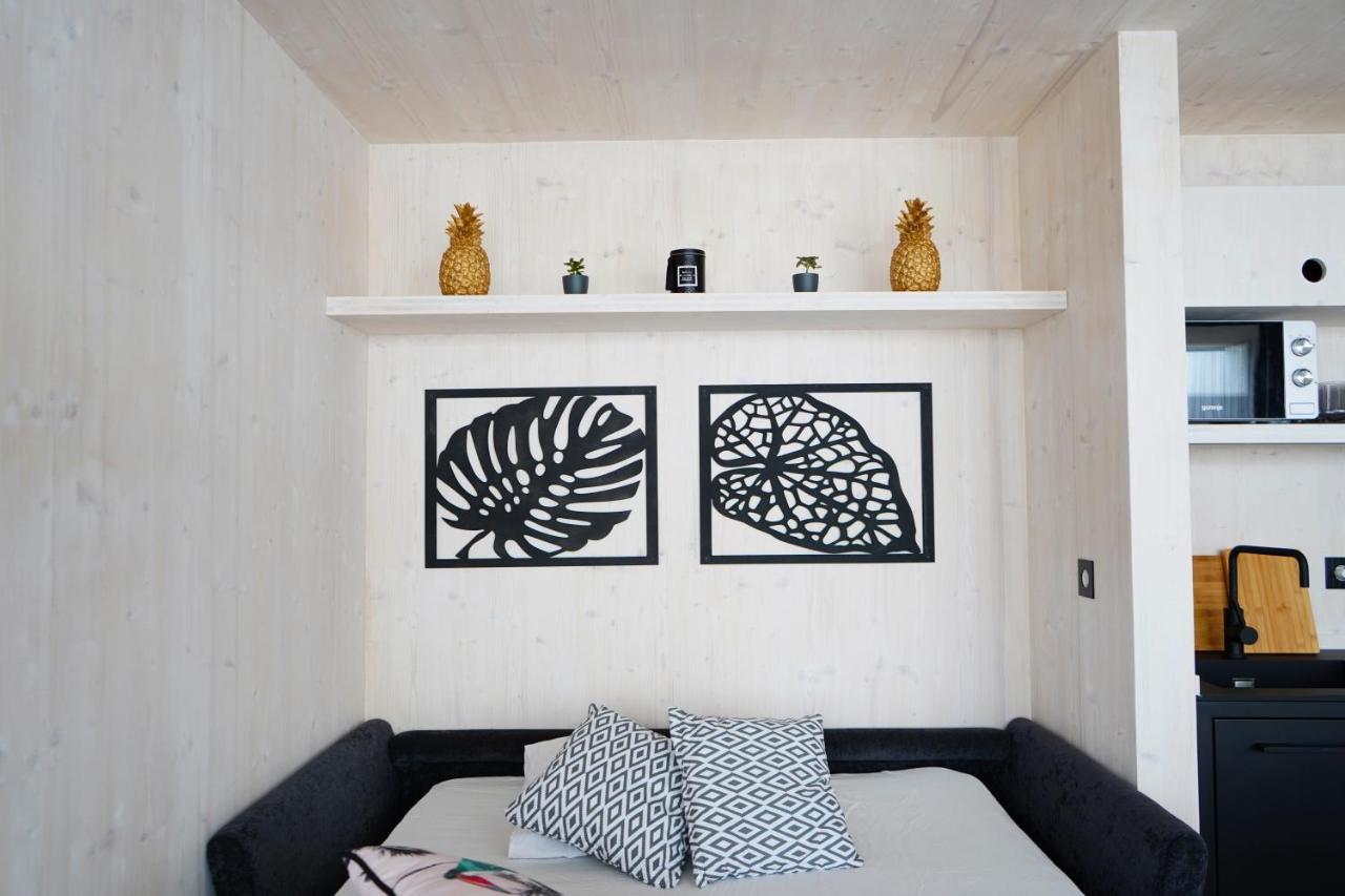 Boutique Style Eco-Beachhouse, Private Jacuzzi 프리블라카 외부 사진