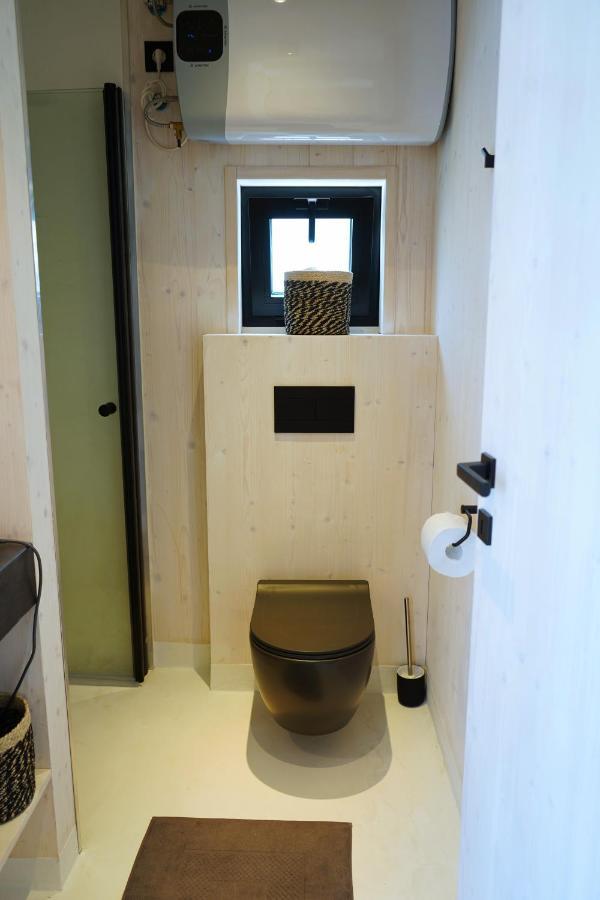 Boutique Style Eco-Beachhouse, Private Jacuzzi 프리블라카 외부 사진